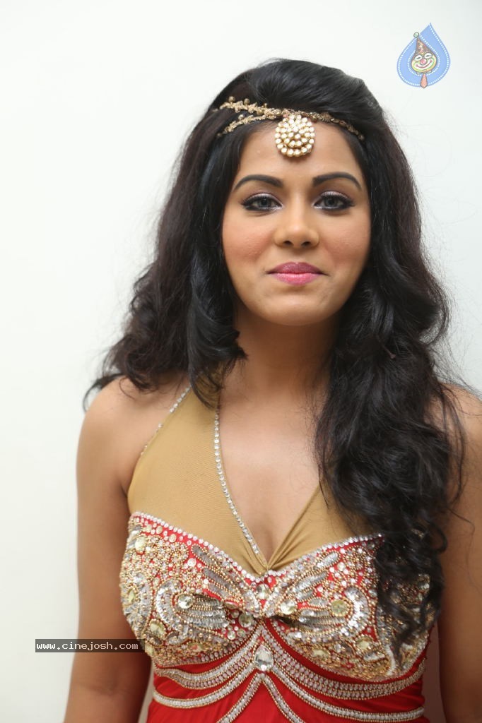 Rachana Mourya Hot Stills - 64 / 80 photos
