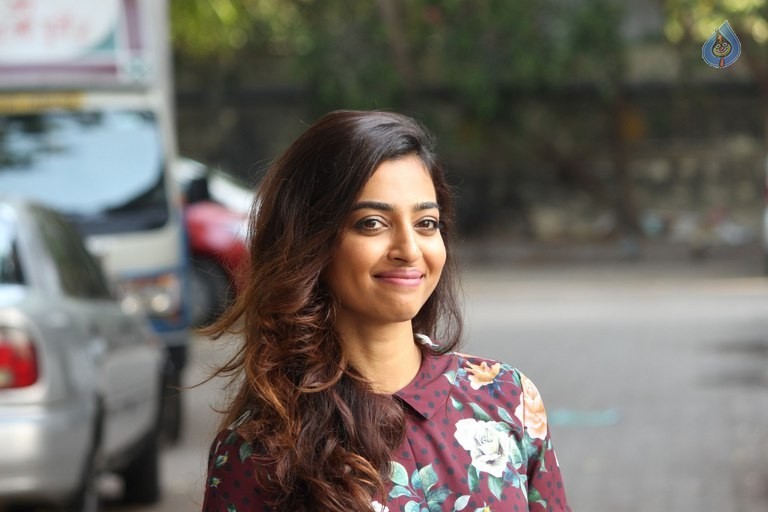 Radhika Apte New Photos - 7 / 24 photos