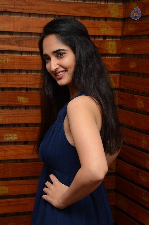Radhika Mehrotra Photos - 5 / 19 photos