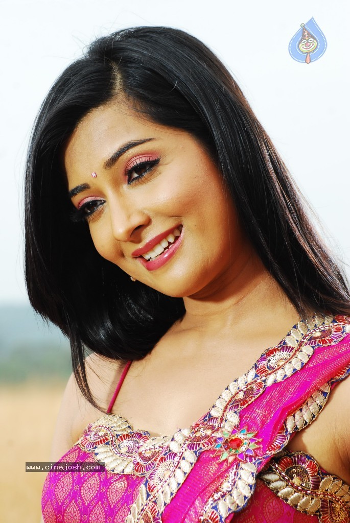 Radhika Pandit Hot Stills - 19 / 109 photos