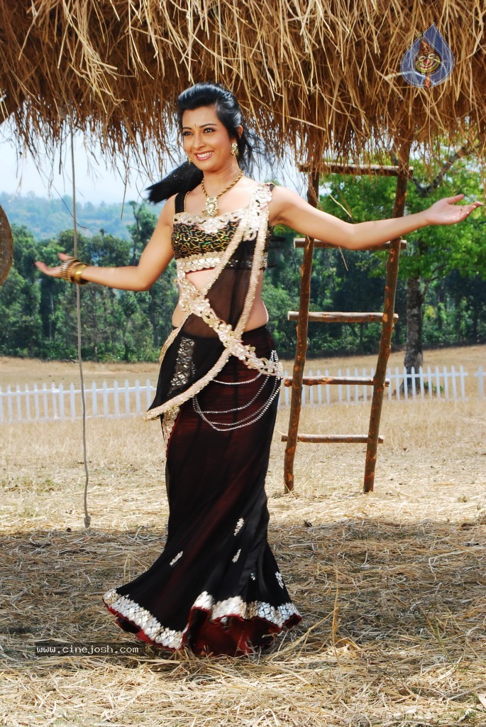 Radhika Pandit Hot Stills - 104 / 109 photos