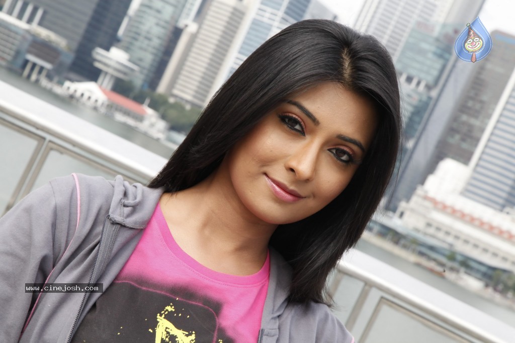 Radhika Pandit Hot Stills - 109 / 109 photos