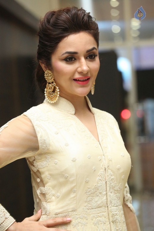 Ragini Nandwani Photos - 5 / 35 photos
