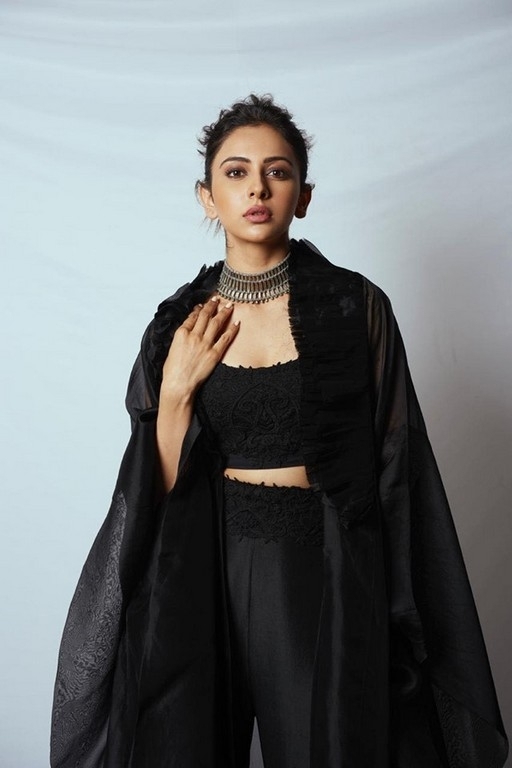 Rakul Preet Photos - 6 / 11 photos