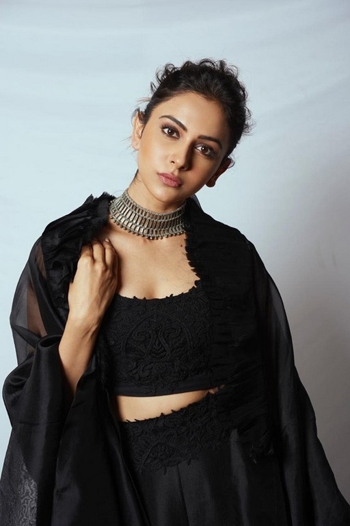 Rakul Preet Photos - 9 / 11 photos