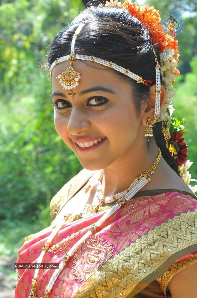 Rakul Preet Singh Cute Stills - 25 / 84 photos