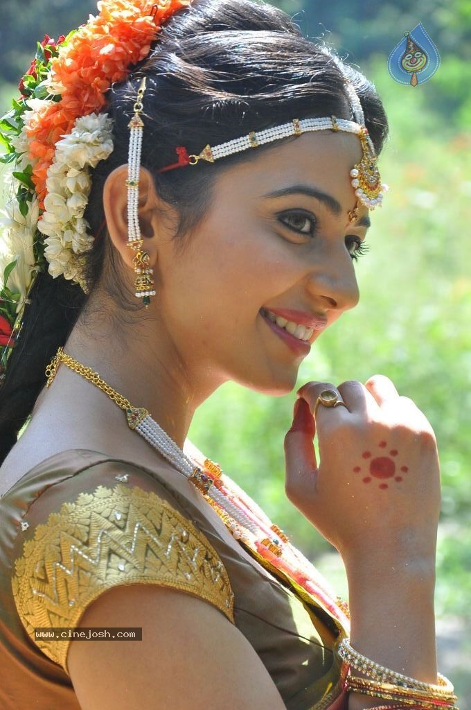 Rakul Preet Singh Cute Stills - 28 / 84 photos