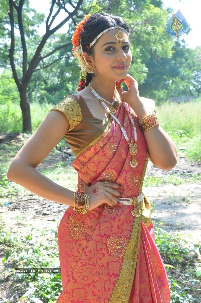 Rakul Preet Singh Cute Stills - 48 / 84 photos