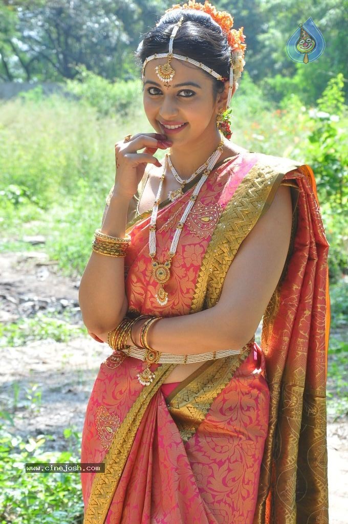 Rakul Preet Singh Cute Stills - 62 / 84 photos