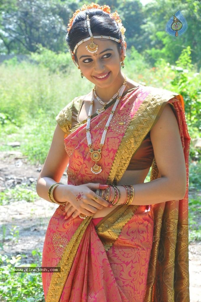 Rakul Preet Singh Cute Stills - 65 / 84 photos
