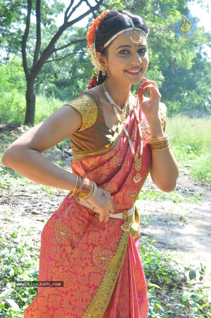 Rakul Preet Singh Cute Stills - 66 / 84 photos