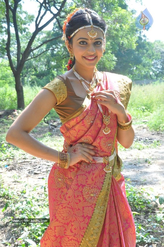 Rakul Preet Singh Cute Stills - 71 / 84 photos