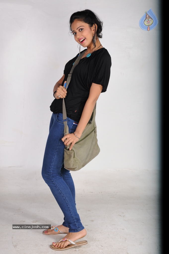 Rakul Preet Singh High Resolution Stills - 32 / 74 photos