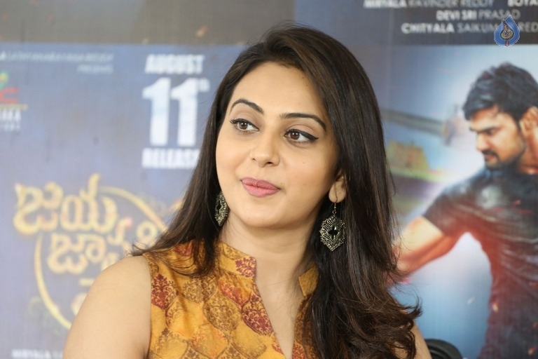 Rakul Preet Singh Interview Photos - 9 / 31 photos