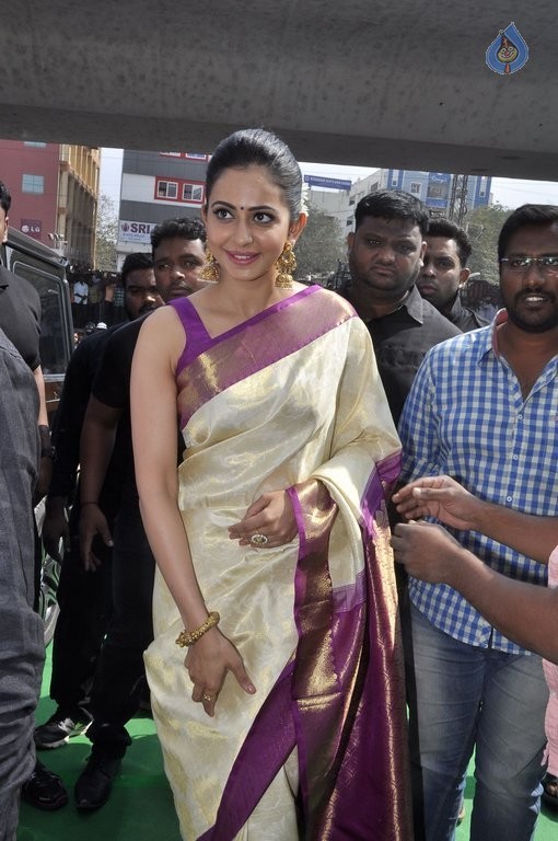 Rakul Preet Singh New Photos - 42 / 42 photos