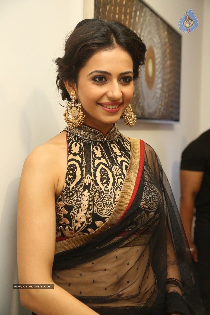Rakul Preet Singh New Photos - 22 / 55 photos