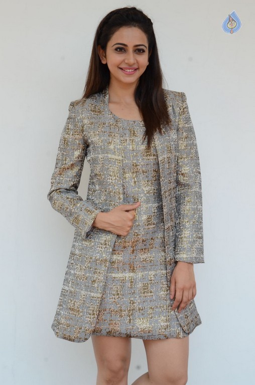 Rakul Preet Singh New Photos - 20 / 52 photos
