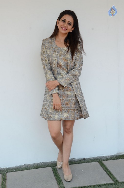 Rakul Preet Singh New Photos - 32 / 52 photos