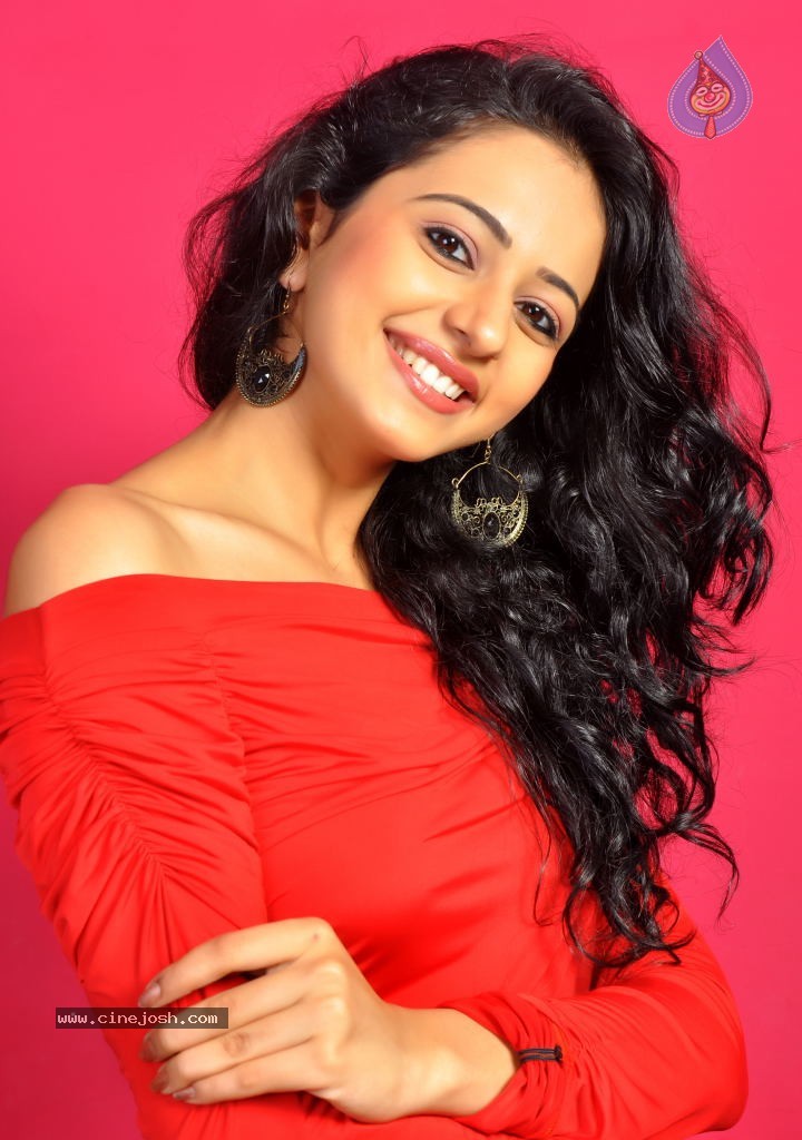 Rakul Preet Singh New Photos - 14 / 35 photos