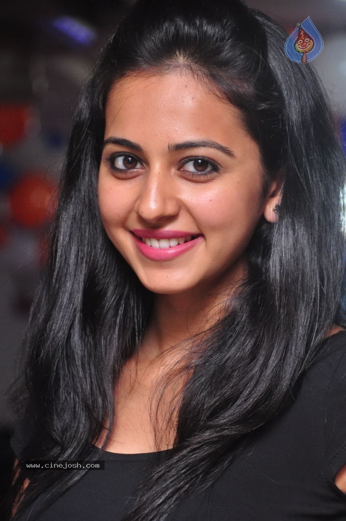 Rakul Preet Singh New Photos - 49 / 80 photos