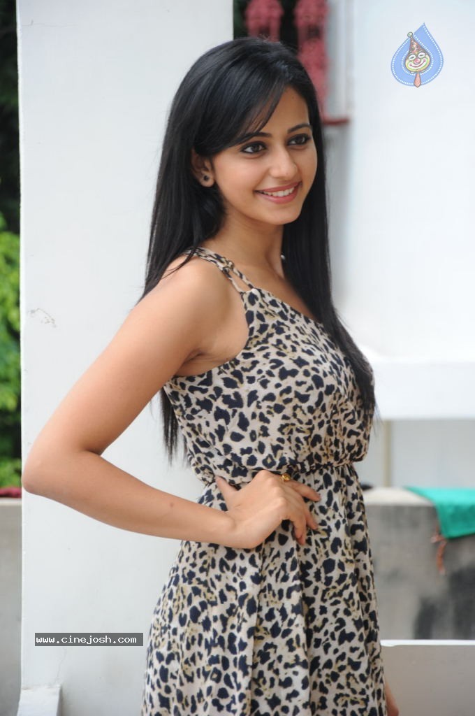 Rakul Preet Singh New Photos - 64 / 122 photos