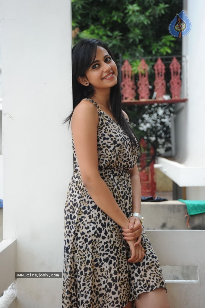 Rakul Preet Singh New Photos - 77 / 122 photos