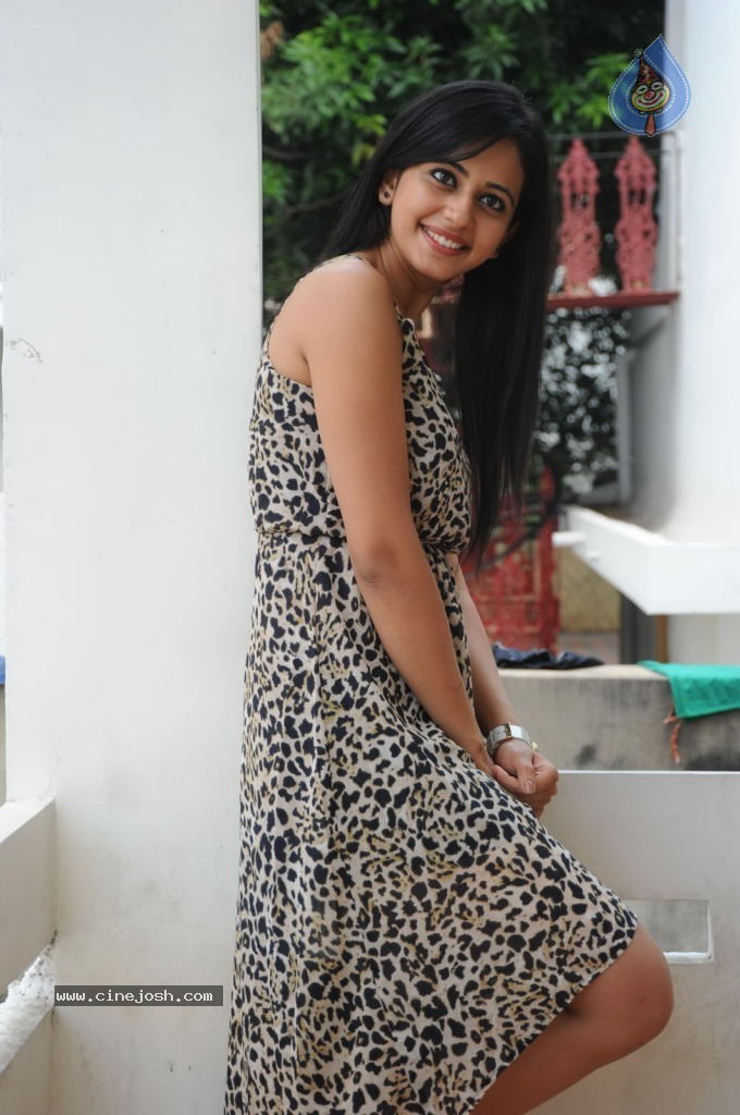 Rakul Preet Singh New Photos - 116 / 122 photos