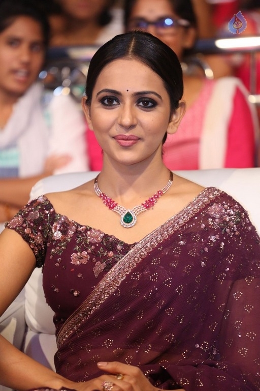 Rakul Preet Singh New Photos - 11 / 34 photos