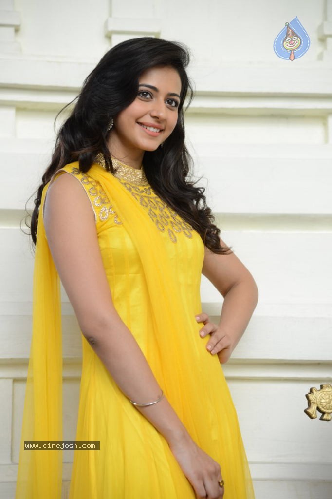 Rakul Preet Singh New Pics - 30 / 65 photos