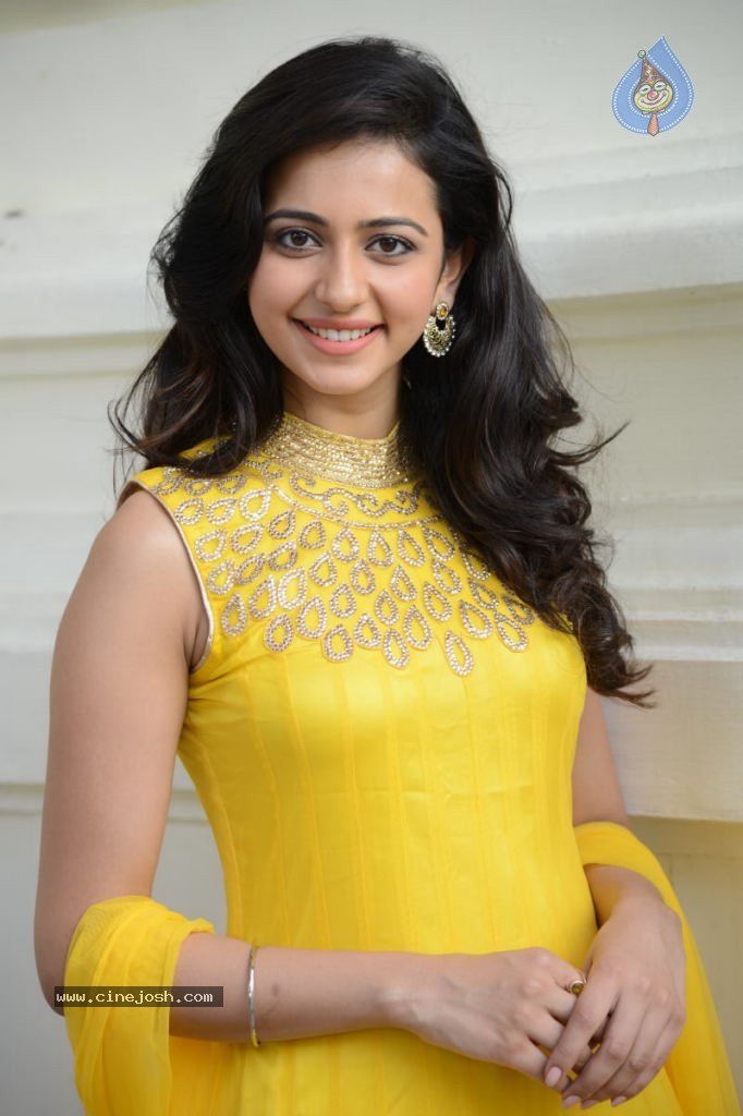 Rakul Preet Singh New Pics - 40 / 65 photos