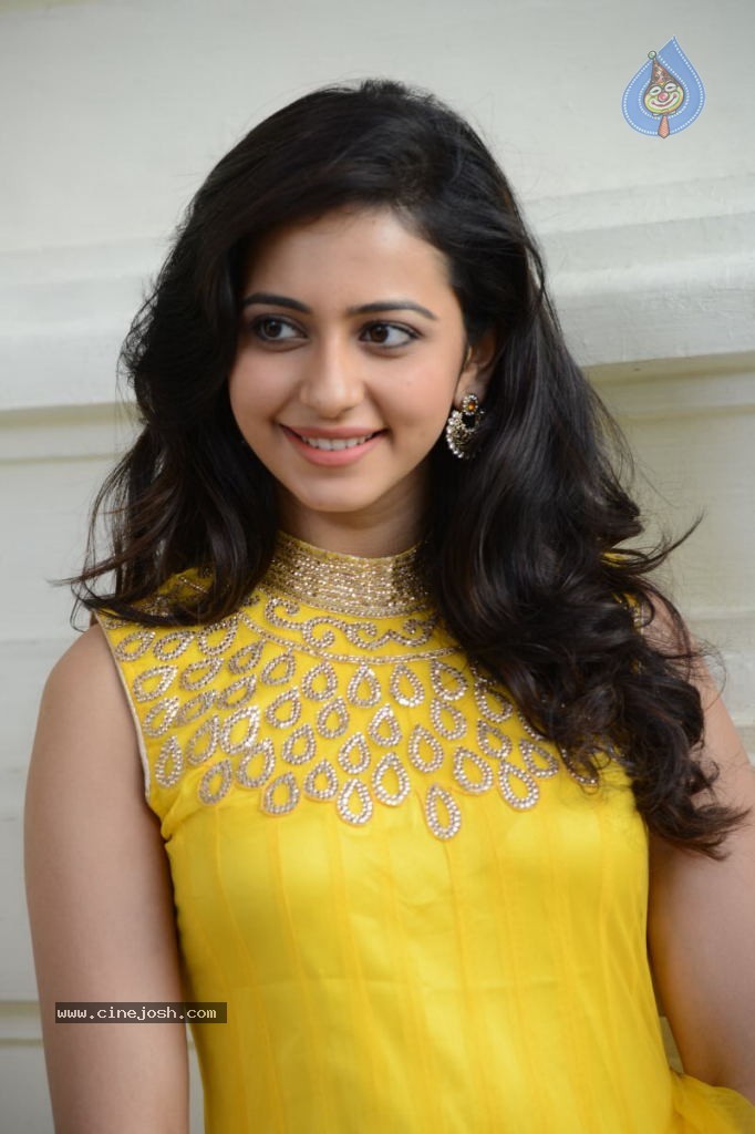 Rakul Preet Singh New Pics - 62 / 65 photos