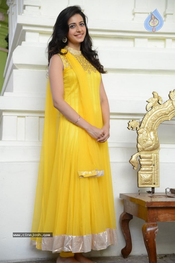 Rakul Preet Singh New Pics - 64 / 65 photos