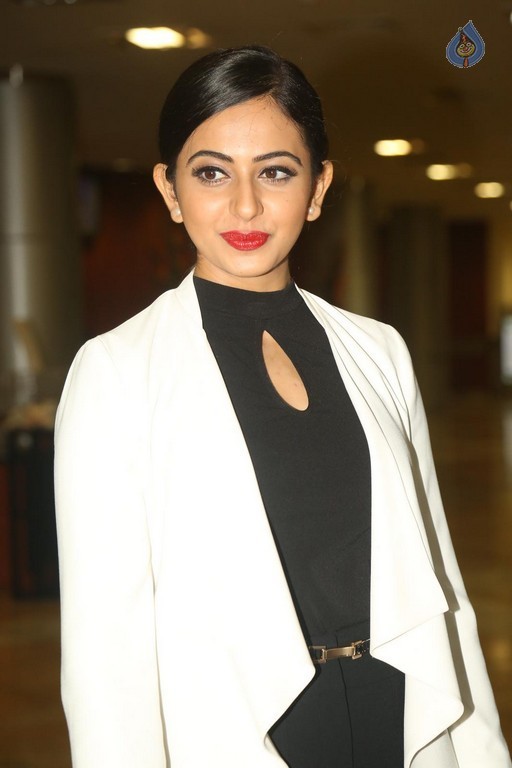 Rakul Preet Singh Photos - 4 / 39 photos