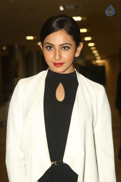 Rakul Preet Singh Photos - 28 / 39 photos