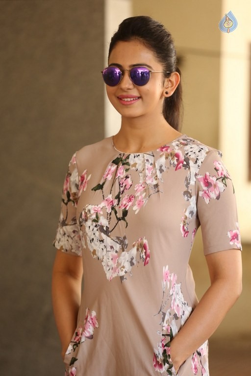 Rakul Preet Singh Photos - 55 / 56 photos