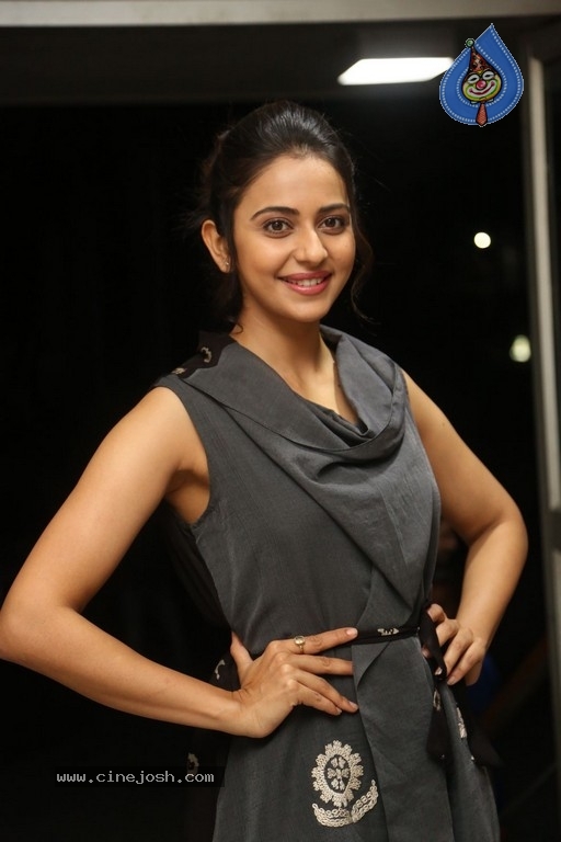 Rakul Preet Singh Photos - 17 / 41 photos