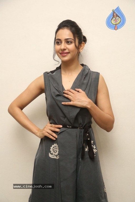 Rakul Preet Singh Photos - 24 / 41 photos