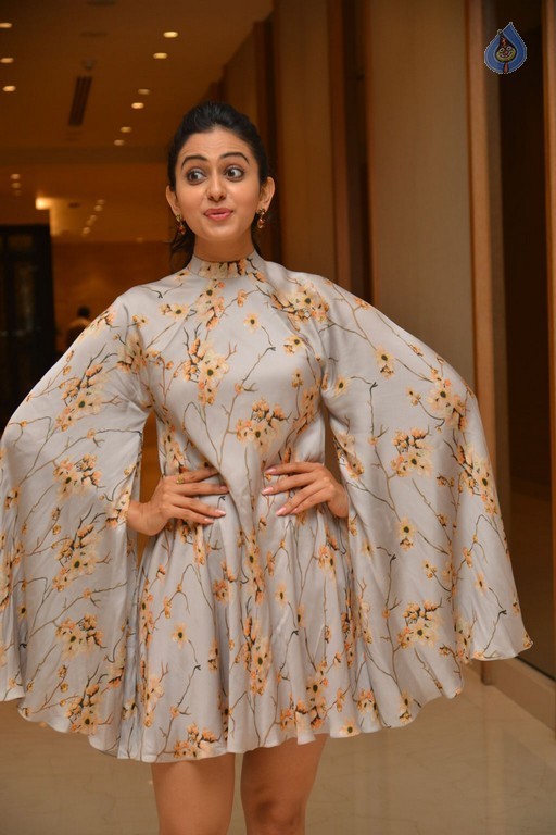 Rakul Preet Singh Photos - 32 / 54 photos
