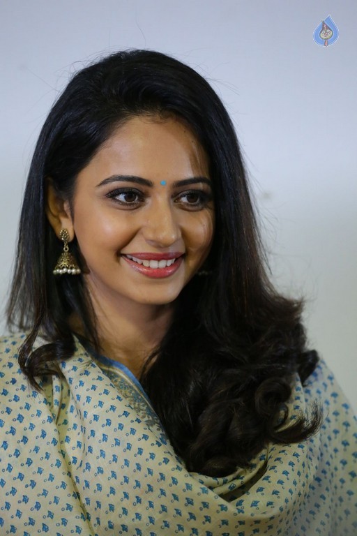 Rakul Preet Singh Photos - 18 / 21 photos