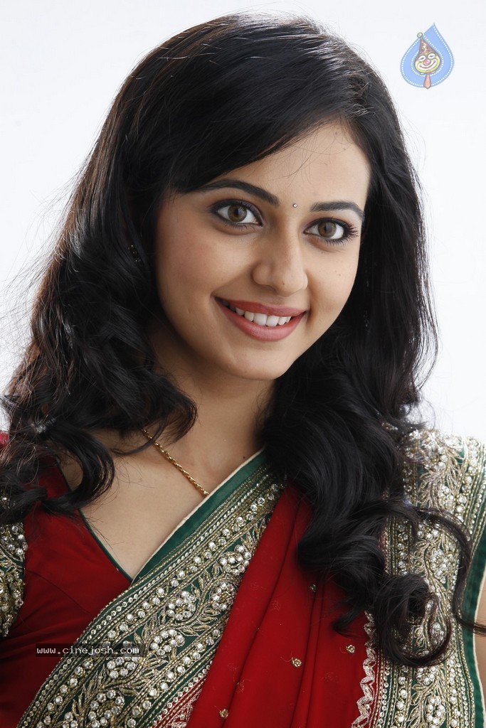 Rakul Preet Singh Pics - 41 / 65 photos