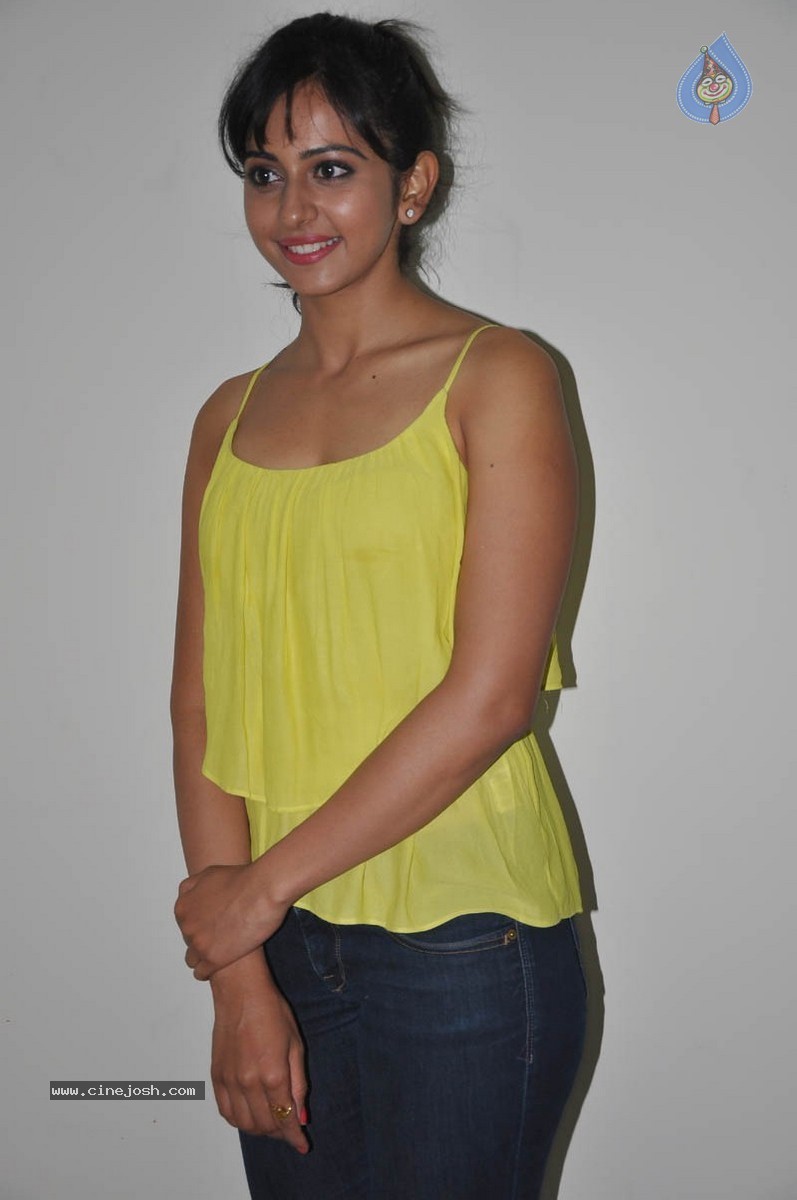 Rakul Preet Singh Press Meet - 27 / 43 photos