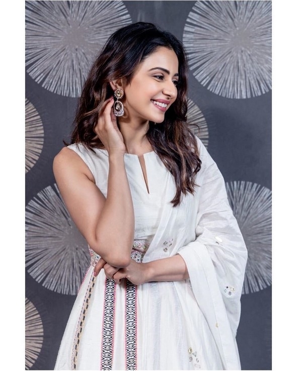 Rakul Preet Singh Stills - 11 / 12 photos