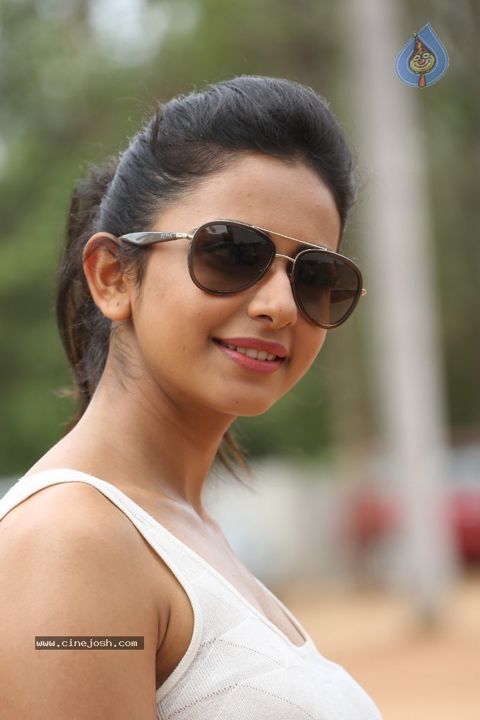 Rakul Preeth Singh Gallery - 85 / 133 photos