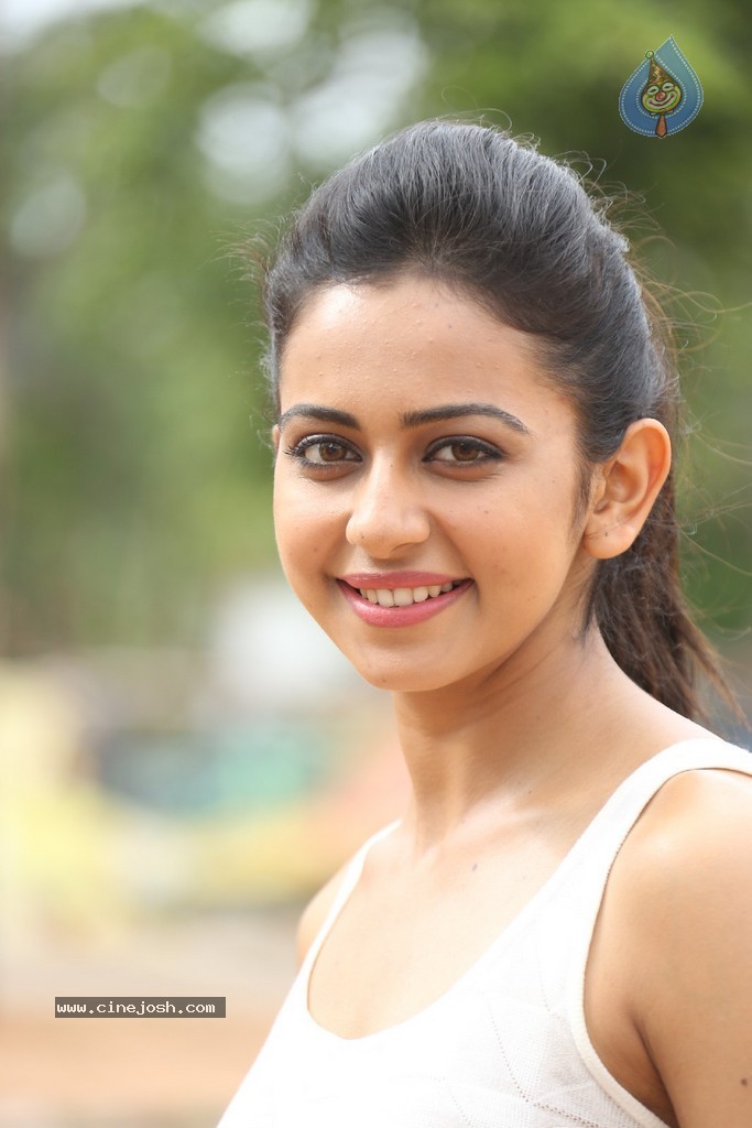 Rakul Preeth Singh Gallery - 98 / 133 photos