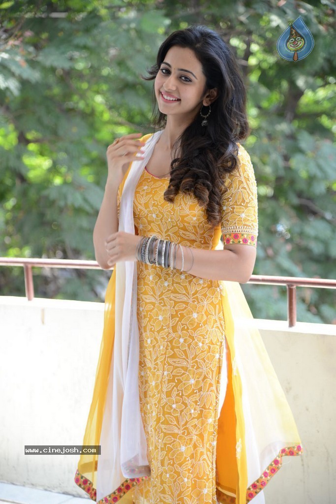 Rakul Preeth Singh Latest Photos - 43 / 66 photos