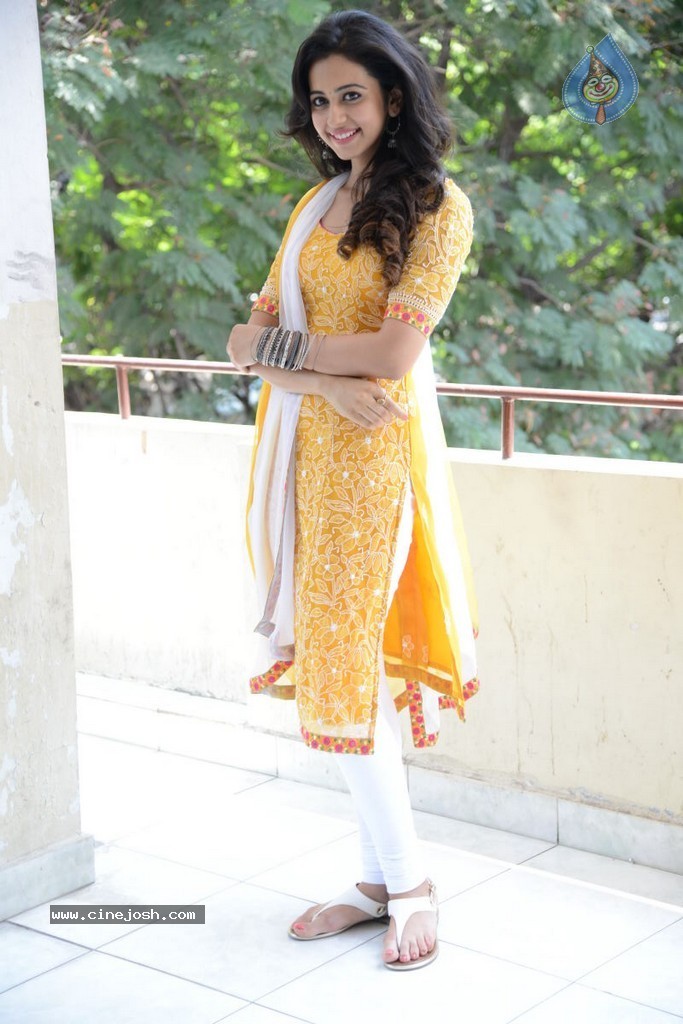 Rakul Preeth Singh Latest Photos - 52 / 66 photos
