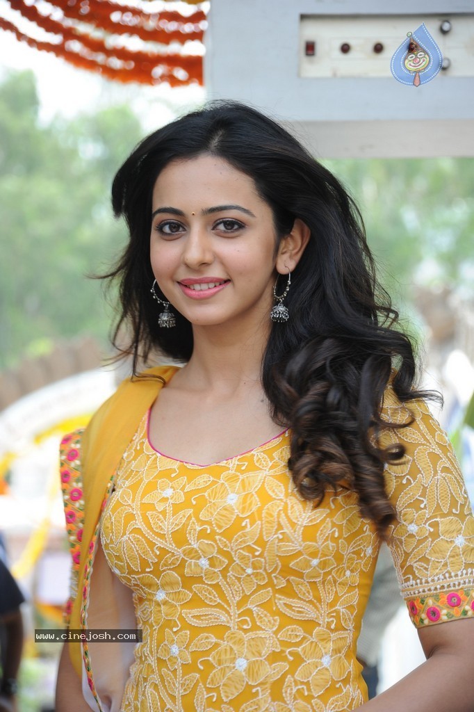 Rakul Preeth Singh Latest Photos - 58 / 66 photos