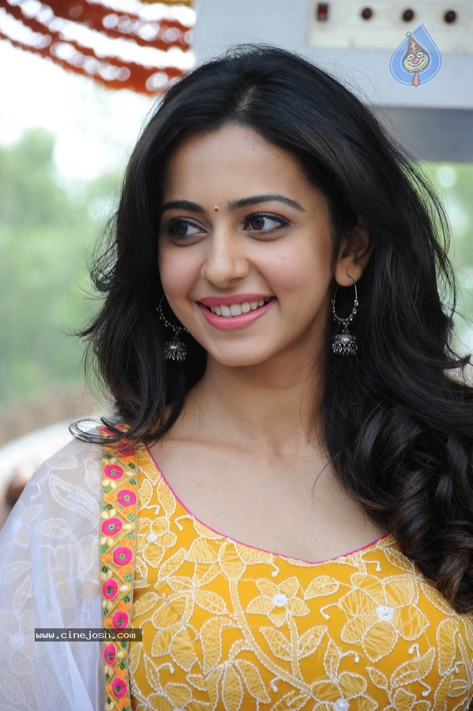 Rakul Preeth Singh Latest Photos - 63 / 66 photos