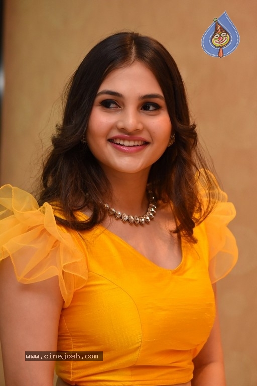 Ramya Pasupuleti Gallery - 13 / 21 photos