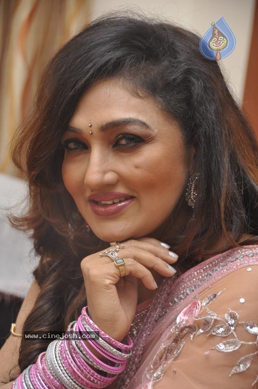 Ramya Sri New Photos - 16 / 41 photos